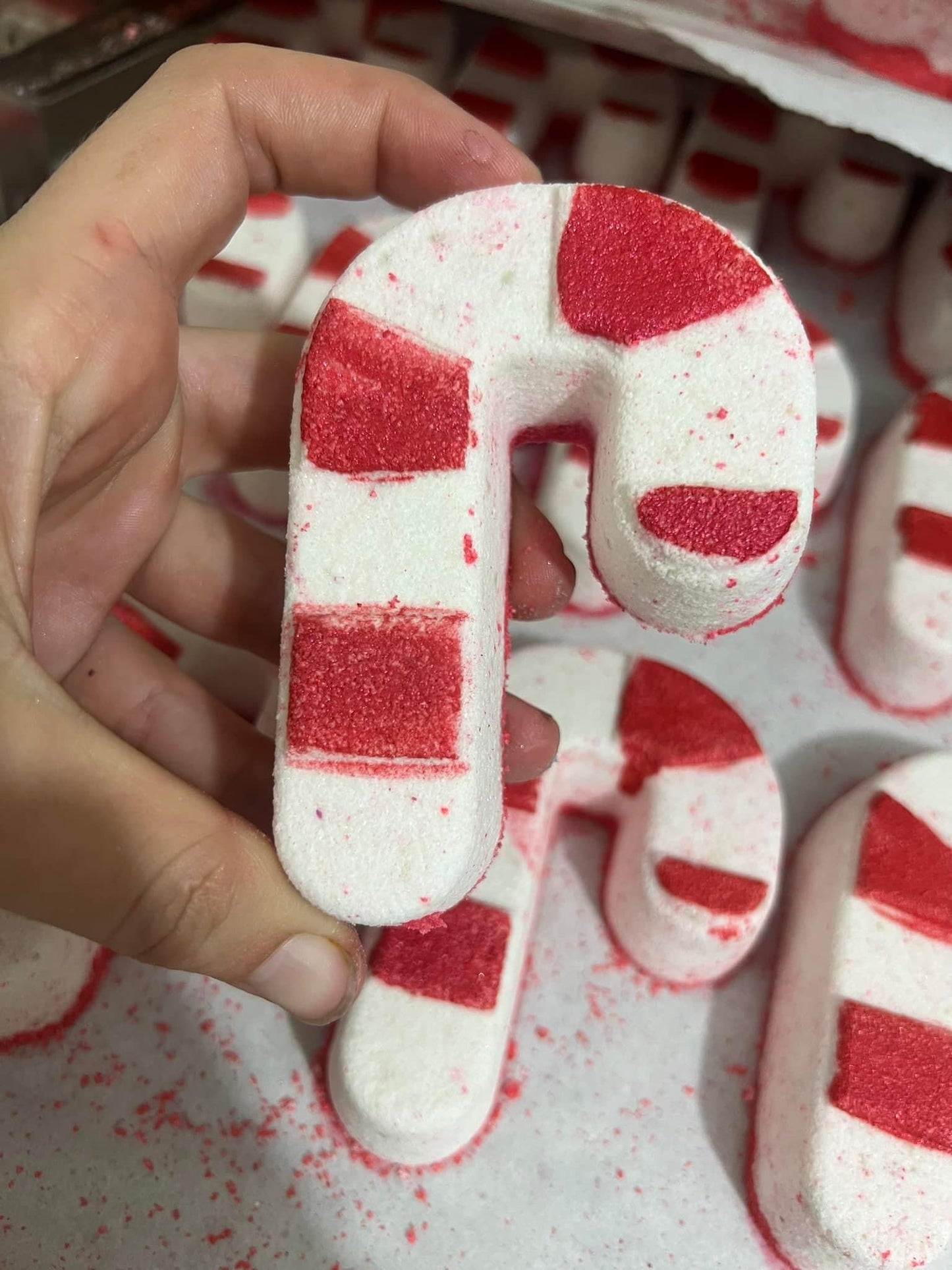 Candy cane bath bomb