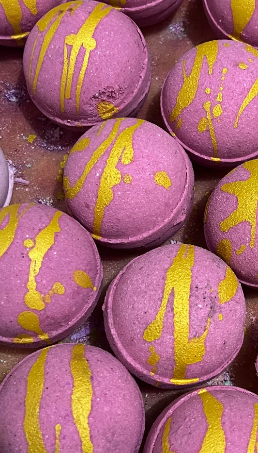 Viva la juicy bath bomb 200gm